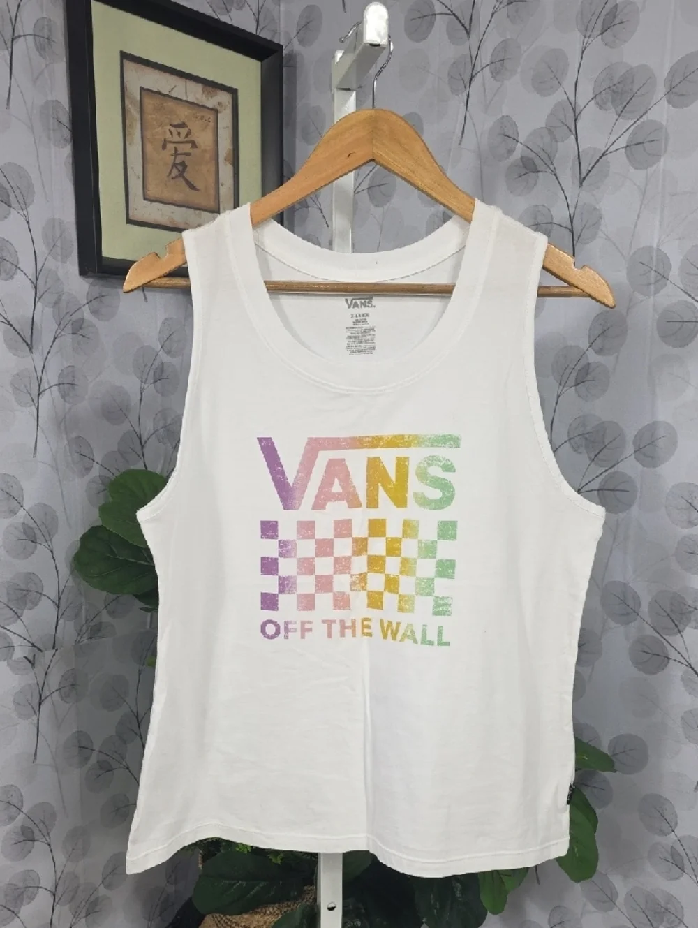 Vans Juniors Lock Logo Box Tank – Rainbow Gradient – Size XL - Picture 5 of 8